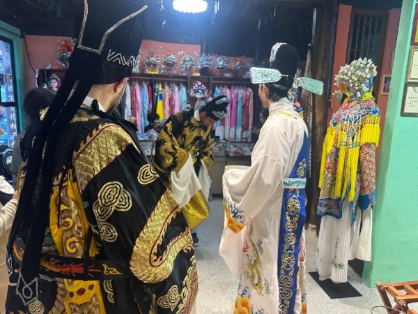 1763966688287044374.jpg 戏服.jpg