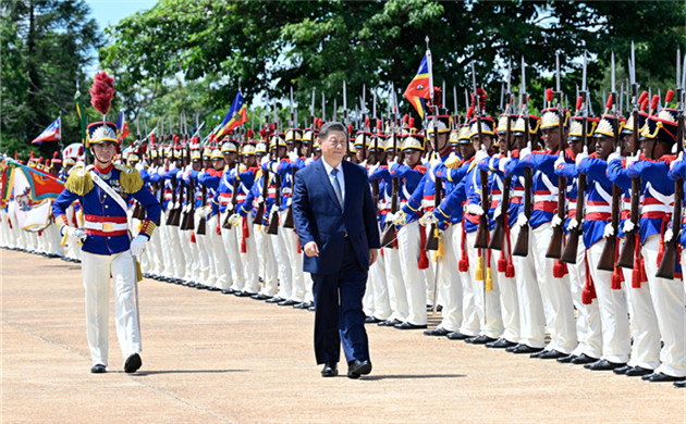 Xi attends welcome ceremony held by Brazilian president