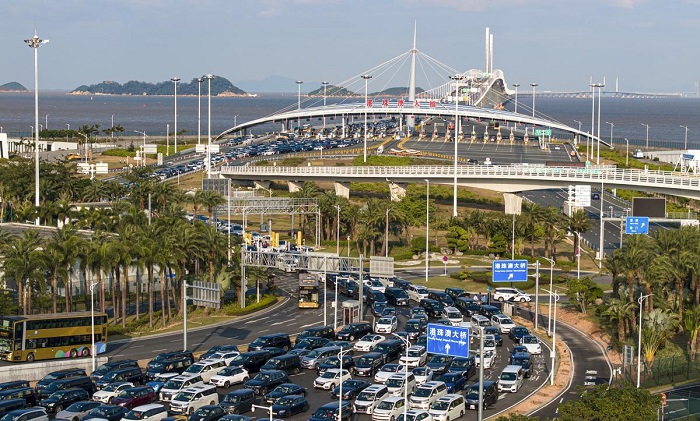 Zhuhai port crossings surpass 100 million travelers