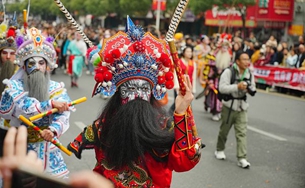 Traditional folk dance as cultural link