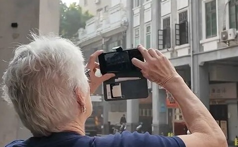 Bristol elderly couple's Guangzhou visit highlights 25-year sister city bond