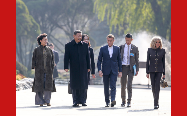 Xi, Macron have friendly exchanges in China's Chengdu