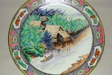 Kwon-glazed porcelain