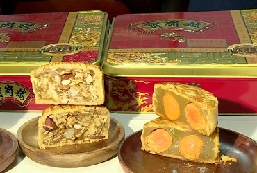 New mooncake flavors launched for Mid-Autumn Fest in Baiyun