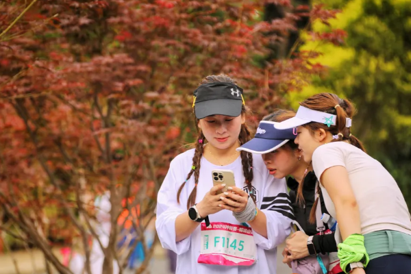 Vertical marathon staged at Maofeng Mountain in Guangzhou