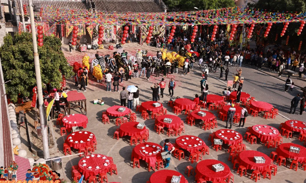 Vibrant Lantern Festival celebrations held in Baiyun