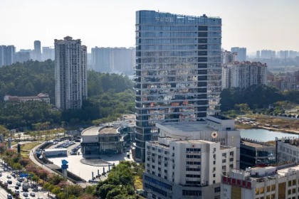 Guangzhou Intl Automotive Super Service Center launched in Baiyun