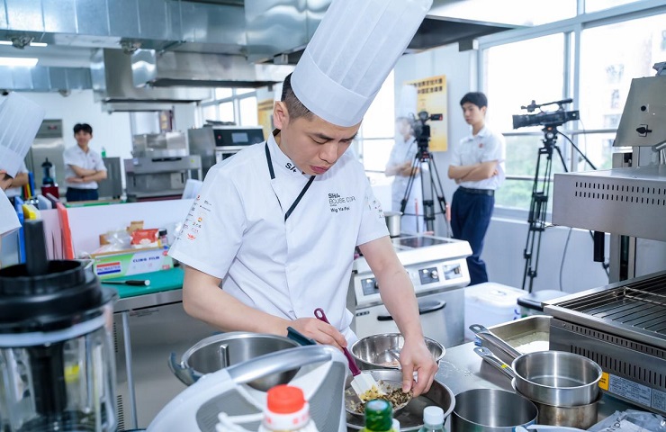 Chef from Macao wins 