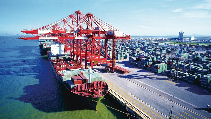 Guangzhou Port handles nearly 400m tons cargo from Q1-Q3