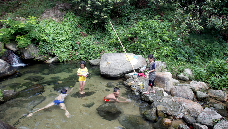 Village cleanup helps to attract tourists