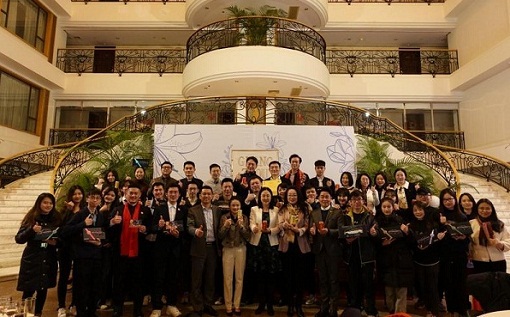 Guangzhou, HK youths celebrate Lantern Festival together