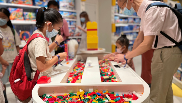 Lego opens largest flagship store in Guangzhou