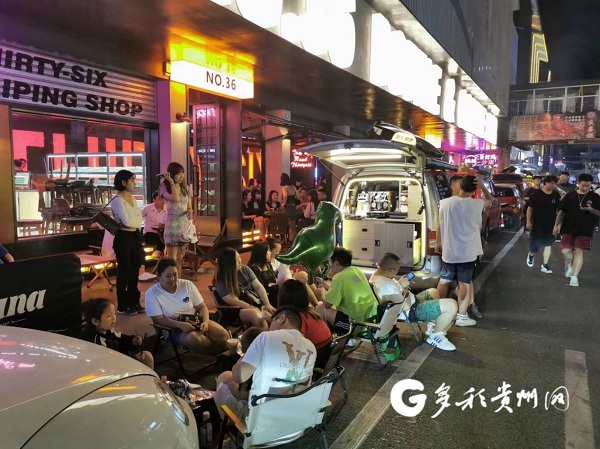 Yunyan's Taiping Road popular among young people