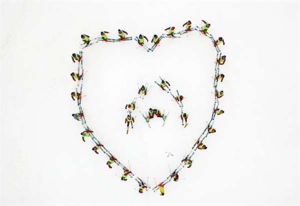 1736763164949047913.jpg chillguy3.jpg