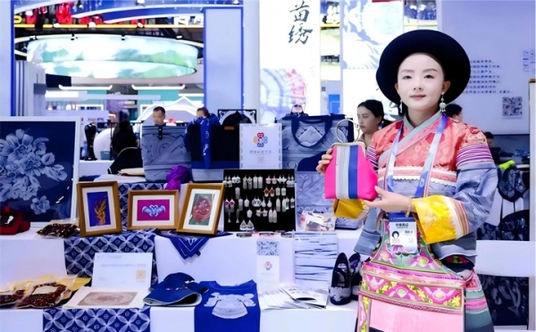 1769592937456090281.jpg 1_副本.jpg