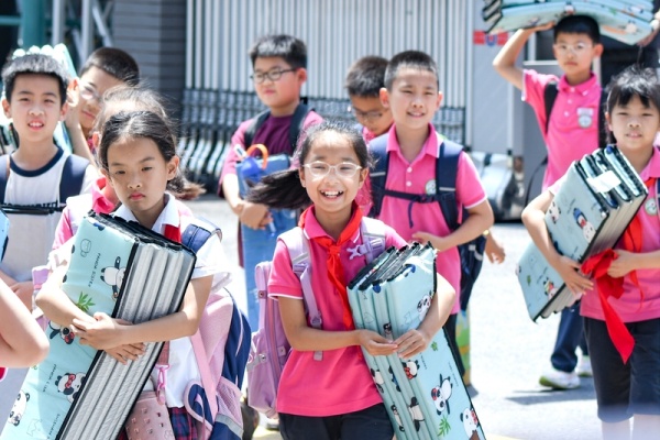 1760346935177083341.jpg 暑假.jpg