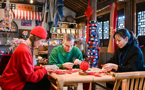 Zhejiang tourism sees strong Q1 surge