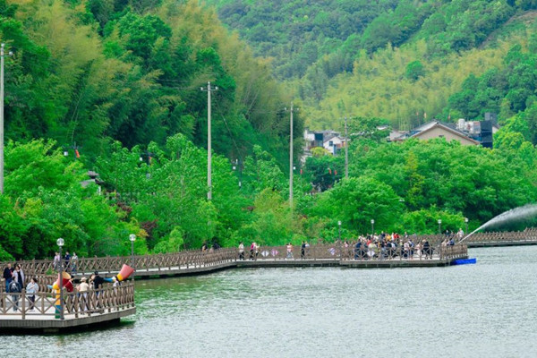 Huzhou launches China's first green tourism development index