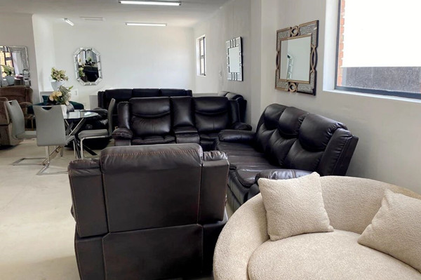 Overseas marketing center for Anji-made chairs opens in South Africa