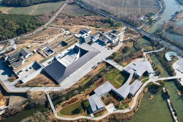 Huzhou's porcelain cultural park becomes popular destination