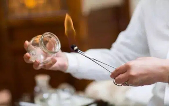 Taizhou's Xuzhuang sub-district offers convenient TCM services