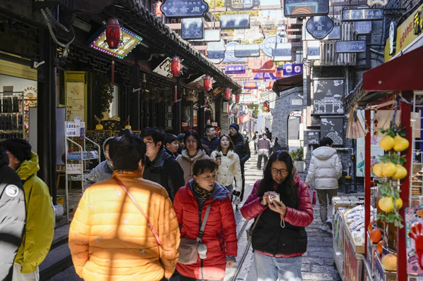 1767687183987014138.jpg 2.jpg