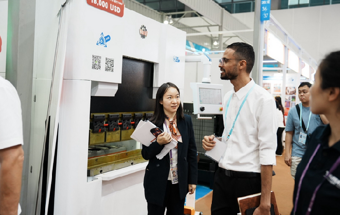 Jingjiang firms achieve intended transaction over $9m at Canton Fair