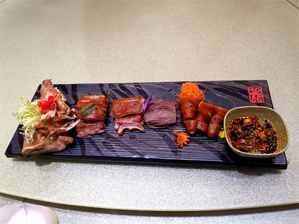 1767683769725019656.jpg 刘陈猪四宝.jpg