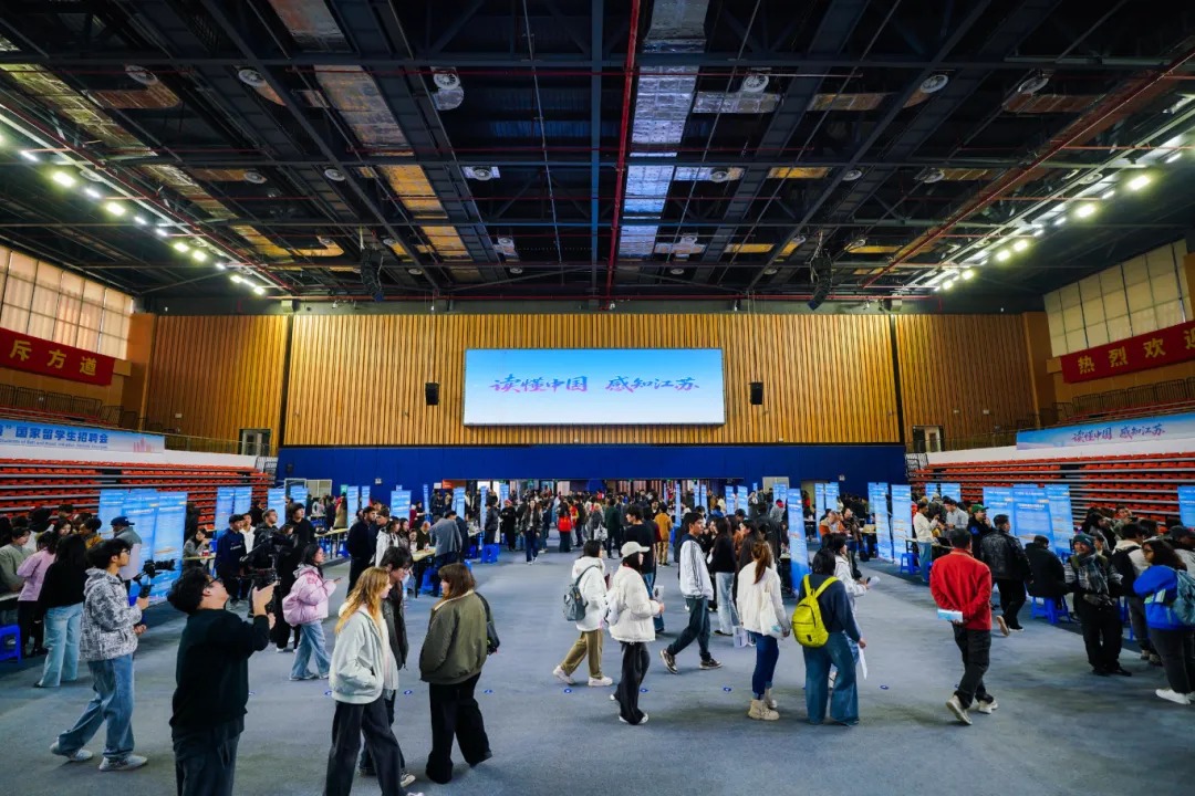 1765157894057094626.jpeg imgi_8_640.jpeg