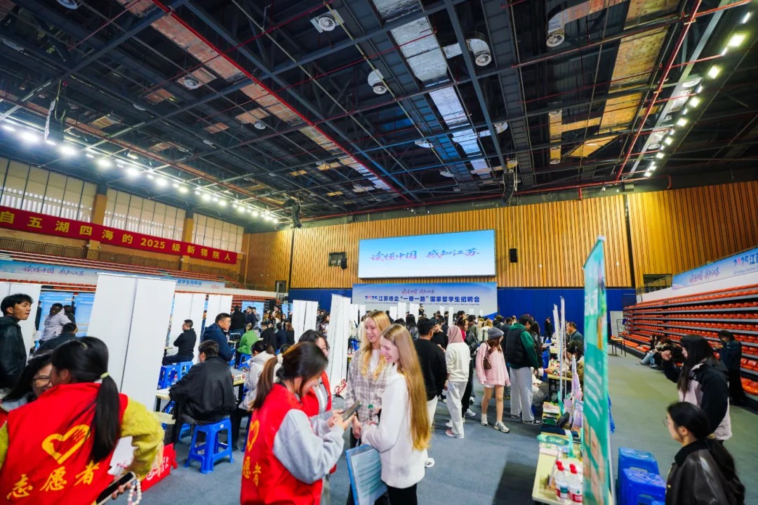 1765157914222741544.jpeg imgi_6_640.jpeg