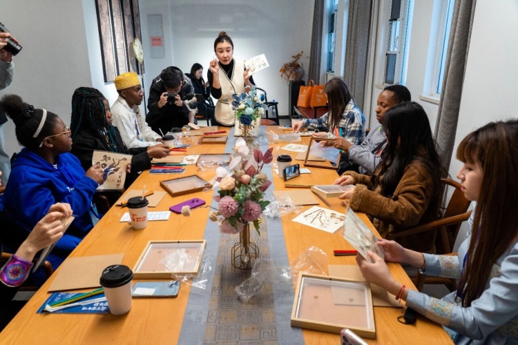 International students explore Xuzhou's culture, agriculture and innovation