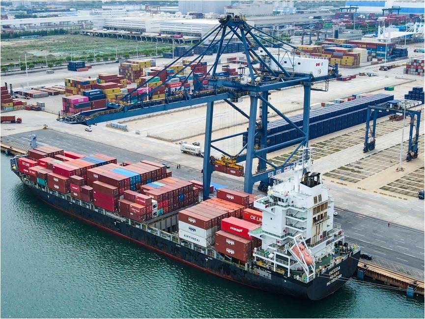 Dalian Port opens a new shipping route to Southeast Asia