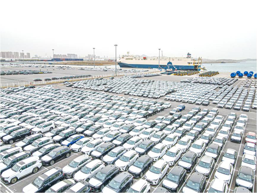 ​Efficient clearances drive surge in foreign trade auto volume at Dalian port