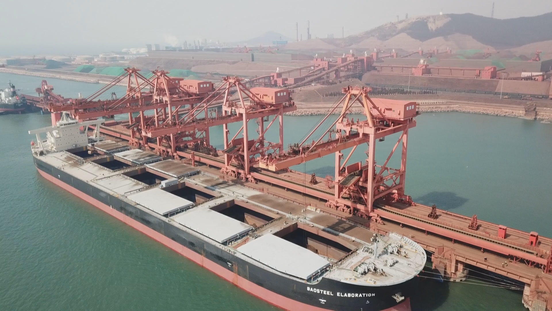 大連港の鉄鉱石輸入が好調な滑り出し