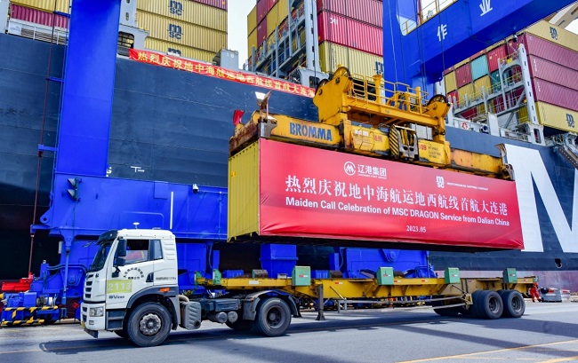 Dalian Port opens a new shipping route to Europe