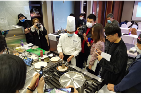 人気日本料理「とろとろオムライス」プロモーションが注目された