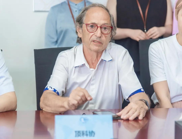 Nobel Prizewinner Michael Levitt.jpg