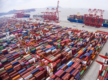 Shanghai eyes glory as shipping hub.jpeg
