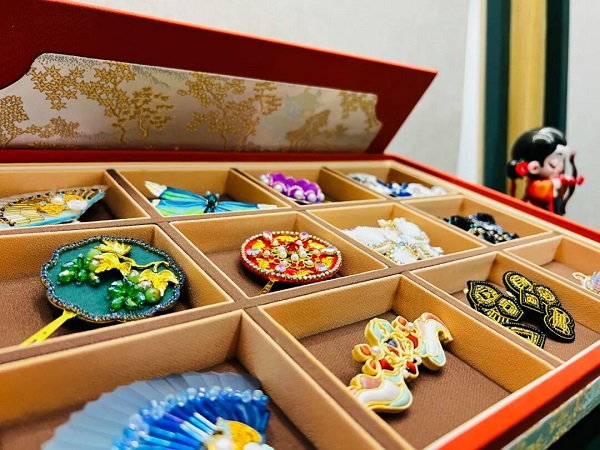 1767597628111027197.jpg 9a1b4505c12d07094cf0806d7d571147副本.jpg