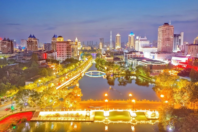 1756177537316092169.jpg 000757be-9c57-4ee9-865c-2d19ee658091_l.jpg