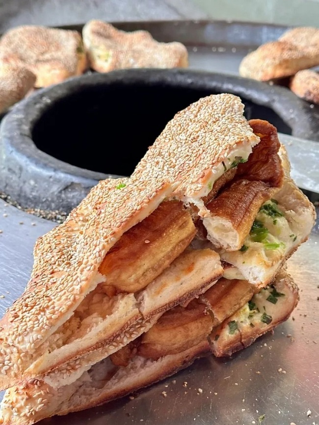 1757921789611052722.jpg 2.jpg