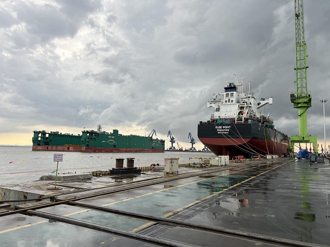 1757396837700071487.jpg ff5f8ff2-276a-4828-9497-6e5607367963_l.jpg