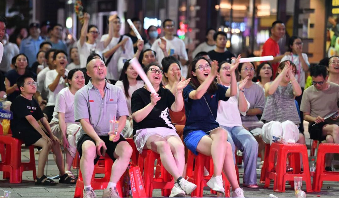 Public screenings in Tongzhou boost fan excitement