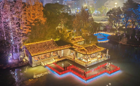 Haohe River Scenic Area launches night cruise