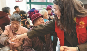 Nantong charity welcomes international hands 