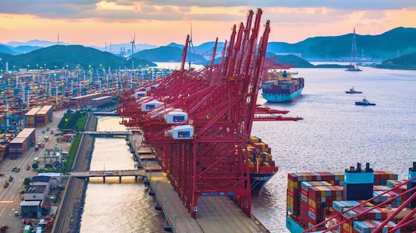 Ningbo-Zhoushan Port achieves record cargo throughput in 2024