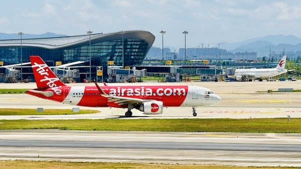 Ningbo airport sets multiple records during Spring Festival travel rush