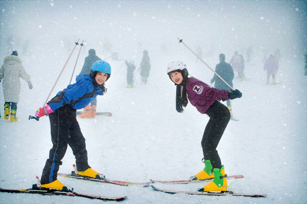 Winter sports in Ningbo gain traction 