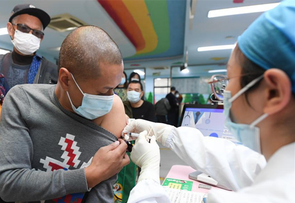 Over 1.07b people in China complete COVID-19 vaccination