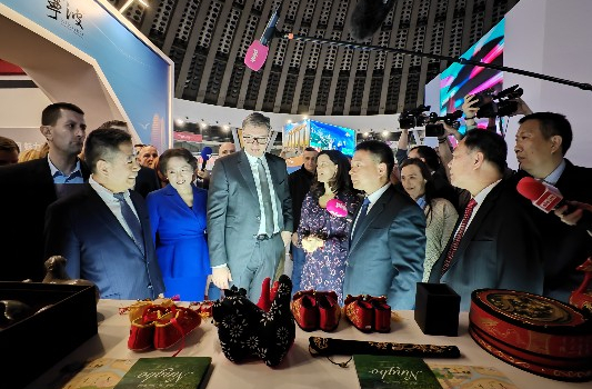 Ningbo sends delegation to intl tourism fair